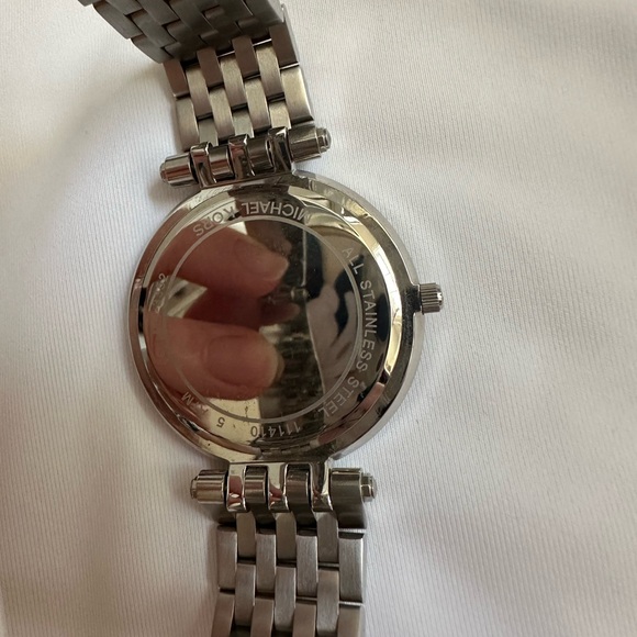 Michael Kors “Darci” Watch 39mm Silver and Pink - Picture 8 of 9